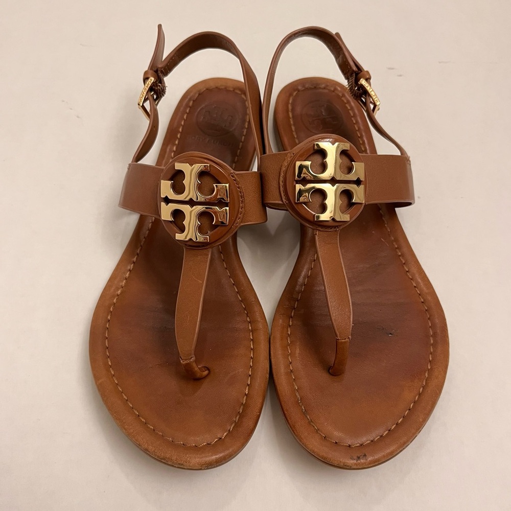 Tory Burch Claire Flat Thong Tan Sandal Size 5.5